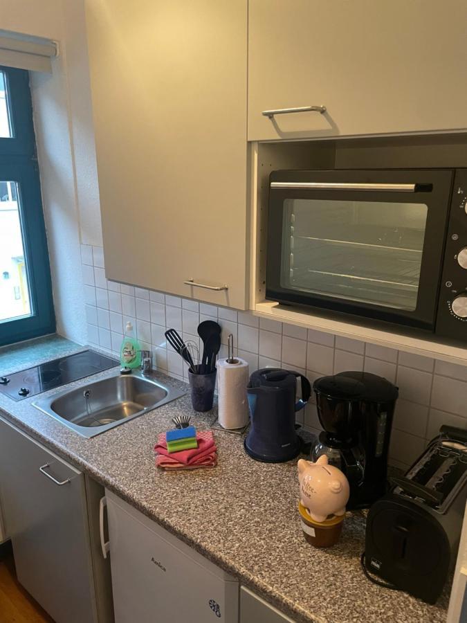 H& Einzel- und Doppelzimmer im Zentrum jedes Zimmer mit Küchenzeilen - 24h Check In Pension Heinrich Greifswald Exterior foto