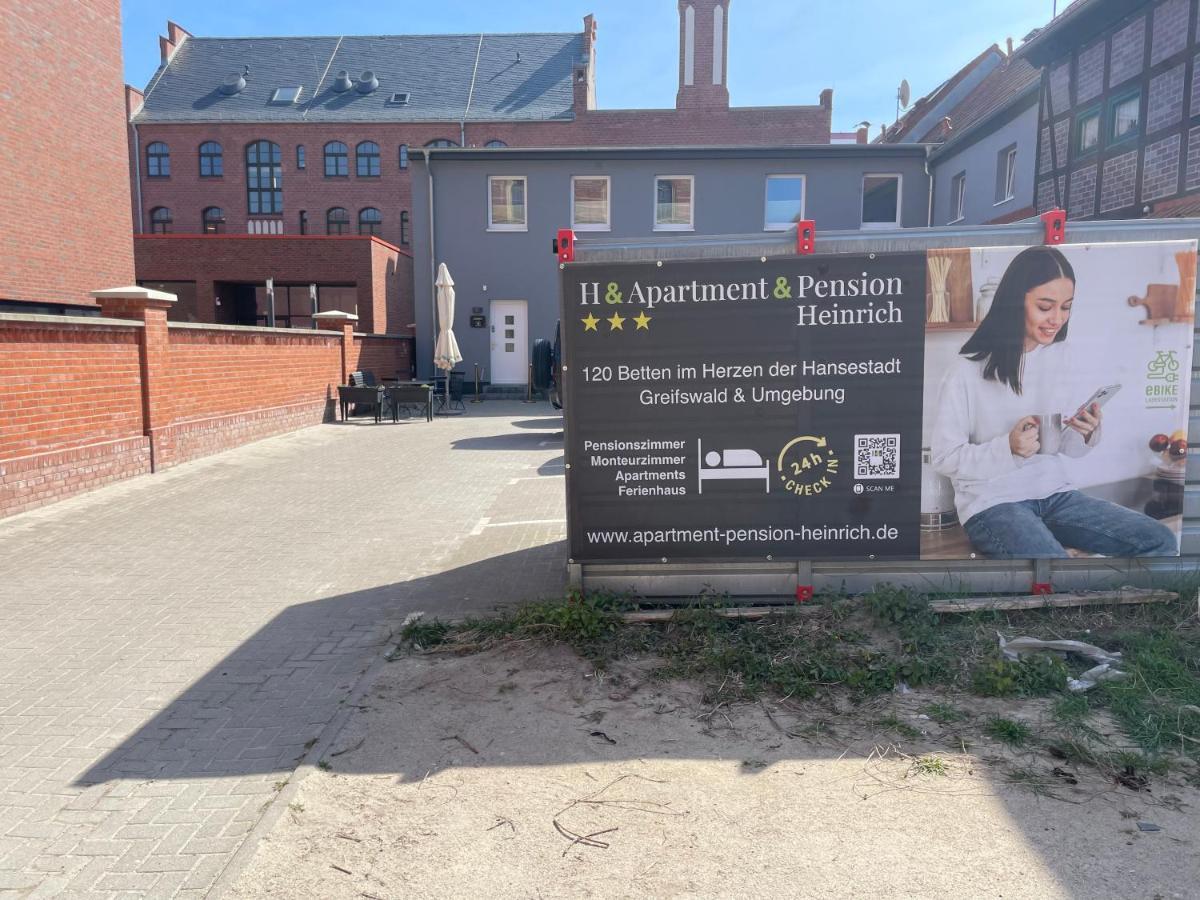 H& Einzel- und Doppelzimmer im Zentrum jedes Zimmer mit Küchenzeilen - 24h Check In Pension Heinrich Greifswald Exterior foto